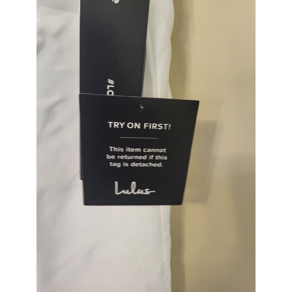 Lulus White Short Sleeve Shift Dress Crew‎ Neck Gold Back Zip Small NWT - Picture 4 of 8